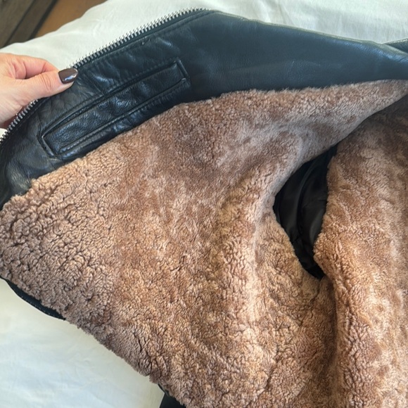 Black Fringe Leather and shearling Jacket - Picture 3 of 4